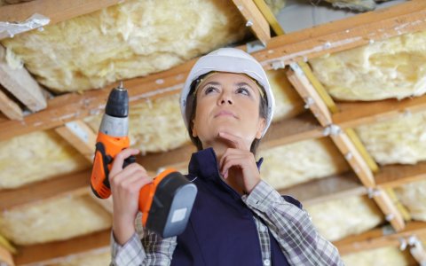 S_bij-laag-inkomen-renteloos-lenen-voor-verduurzaming-woning_shutterstock_1618478416